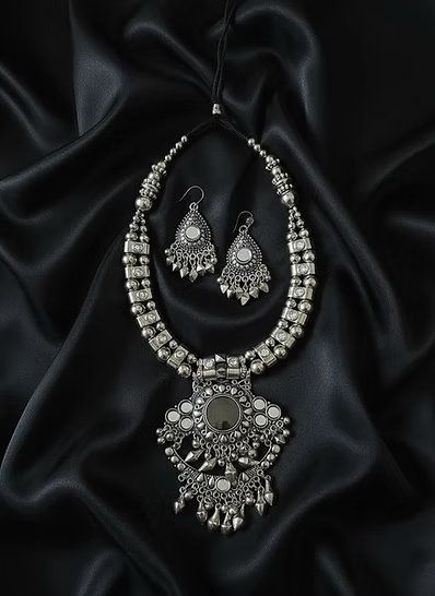 Oxidized Silver Tassel Pendant Necklace Set